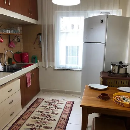 Kaleici Muhtesem Konum Benzersiz Genis Uygun Fiyat Katta Ev דירה