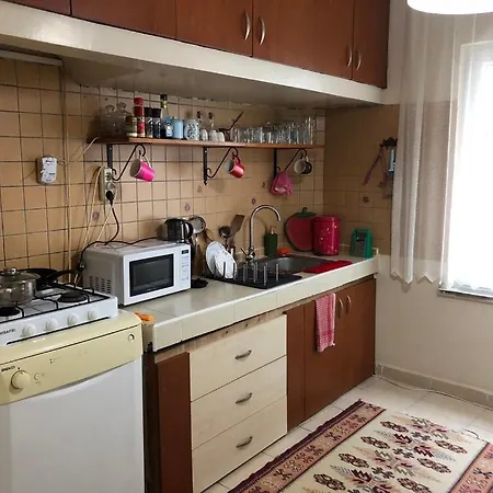 Kaleici Muhtesem Konum Benzersiz Genis Uygun Fiyat Katta Ev Apartament Antalya
